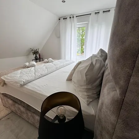 Relaxdays-apartments 1 Garten Und Pool-mitbenutzung, Wallbox, Kostenloser Parkplatz, Kontaktloser Checkin, Wifi Mit Smarttv Lejlighed *