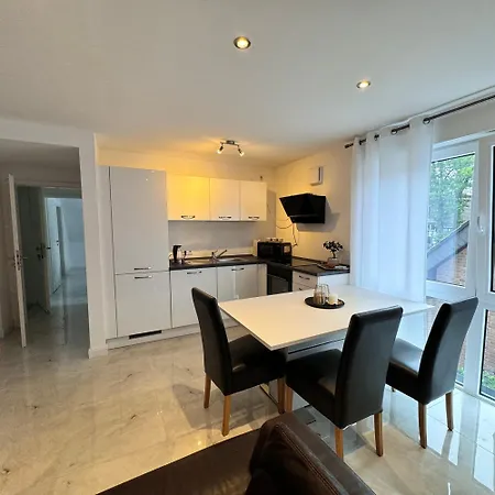 Relaxdays-apartments 1 Garten Und Pool-mitbenutzung, Wallbox, Kostenloser Parkplatz, Kontaktloser Checkin, Wifi Mit Smarttv Lejlighed